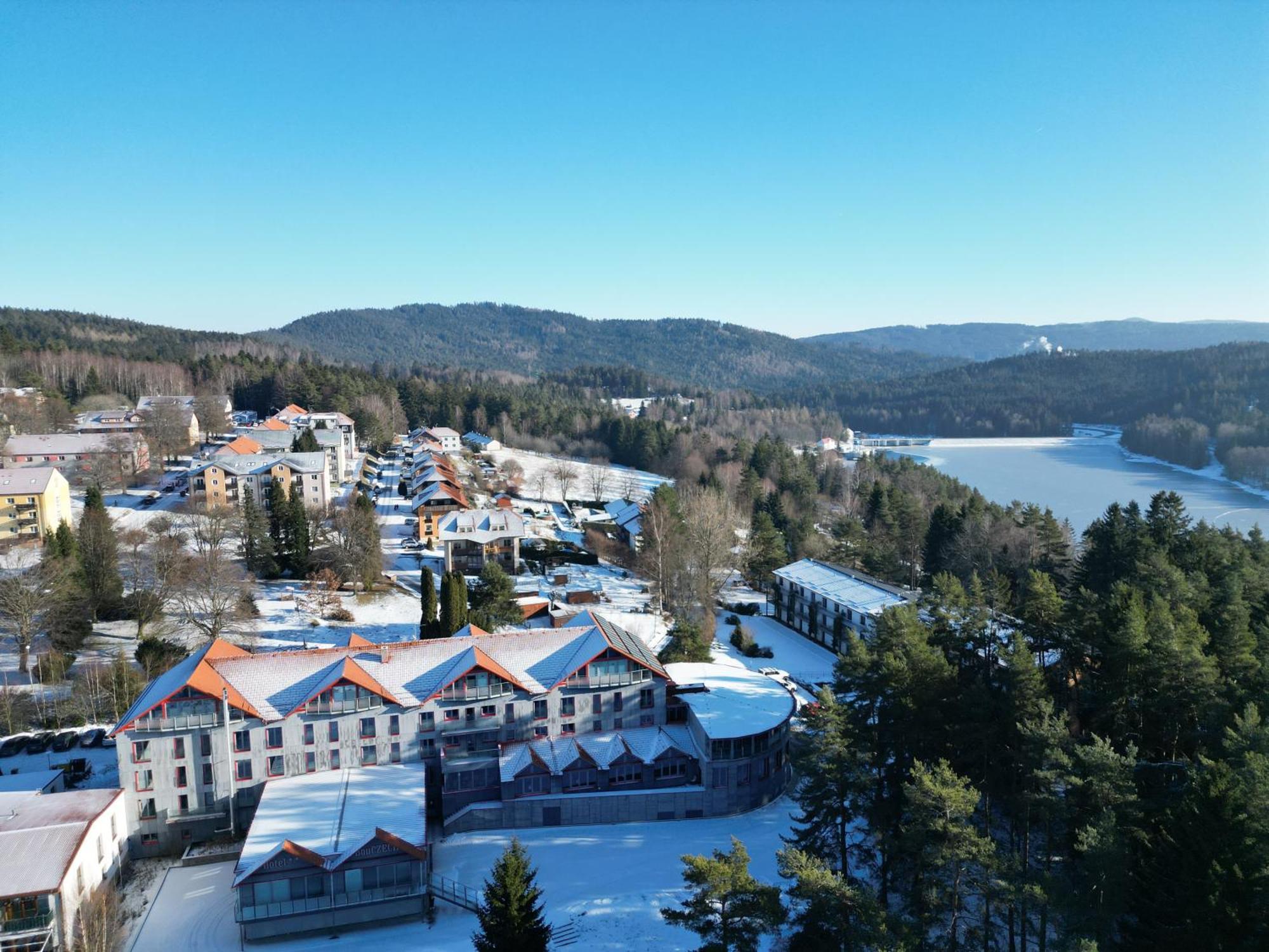 Hotel Bouczech Lipno nad Vltavou Eksteriør bilde
