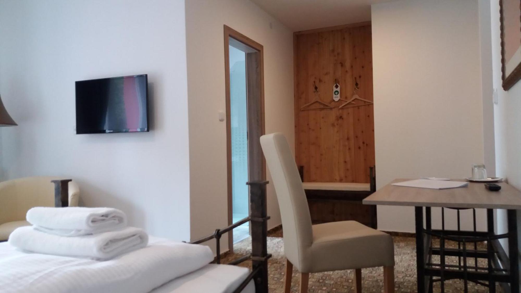 Hotel Bouczech Lipno nad Vltavou Eksteriør bilde