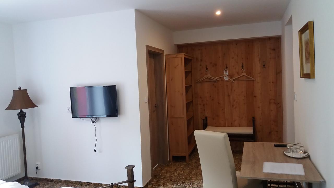 Hotel Bouczech Lipno nad Vltavou Eksteriør bilde