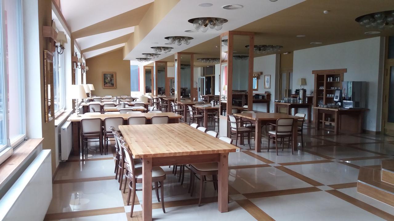 Hotel Bouczech Lipno nad Vltavou Eksteriør bilde